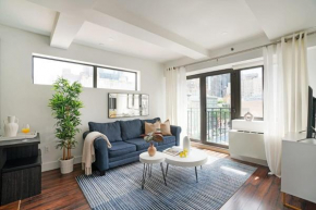 809-6A New 2BR Duplex With a Private Patio